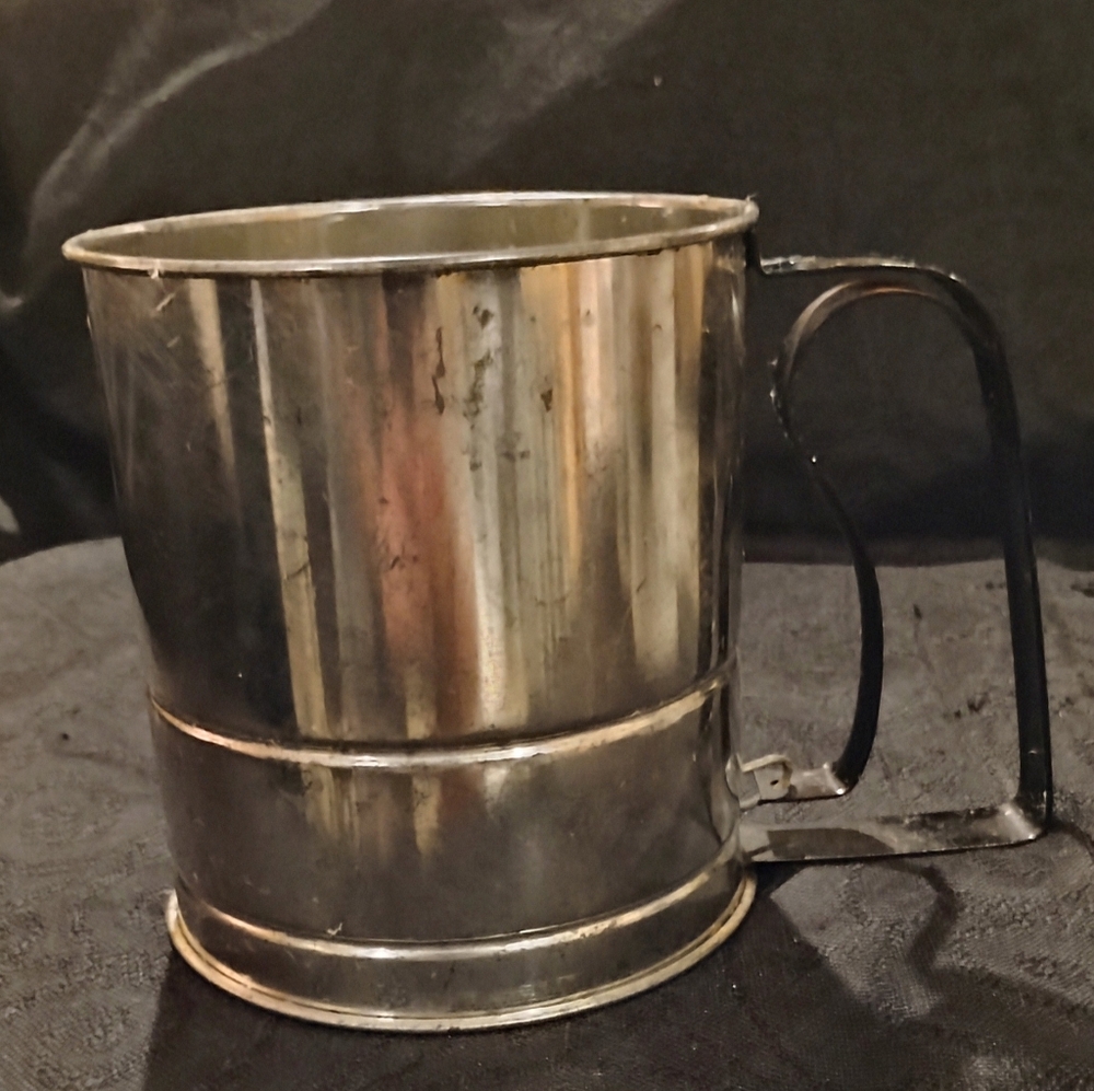 ANTIQUE 50 - 60"s ANDROCK 3 SCREEN ONE HANDED FLOUR SIFTER IN WORKING ORDER!